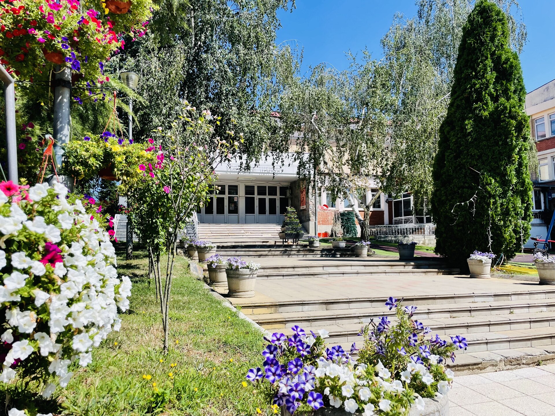 Зграда Културног центра Драинац у центру Блаца
